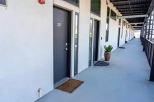 1322 E 12th St, Austin, TX 78702 - Photo 2