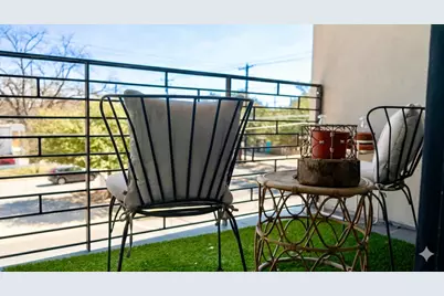 1322 E 12th Street #201, Austin, TX 78702 - Photo 12