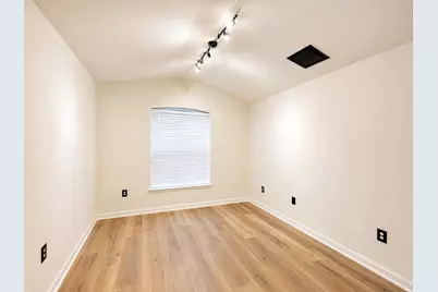 202 Mossberg Lane, Bastrop, TX 78602 - Photo 16