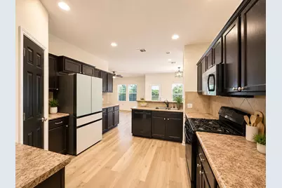 202 Mossberg Lane, Bastrop, TX 78602 - Photo 4