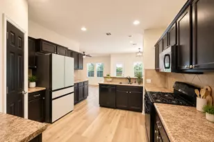 202 Mossberg Ln, Bastrop, TX 78602 - Photo 4