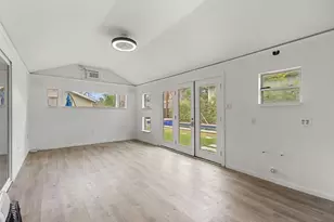 2906 Breeze Terrace, Austin, TX 78722 - Photo 18