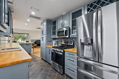 2906 Breeze Terrace, Austin, TX 78722 - Photo 6