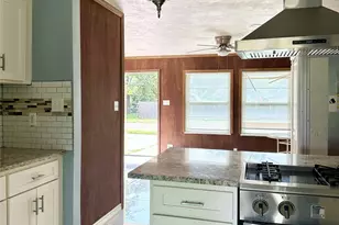 1012 Haley Ave, Rockdale, TX 76567 - Photo 6