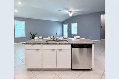 1005 Sundrops Street, Leander, TX 78641 - Photo 10