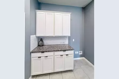 1005 Sundrops Street, Leander, TX 78641 - Photo 6