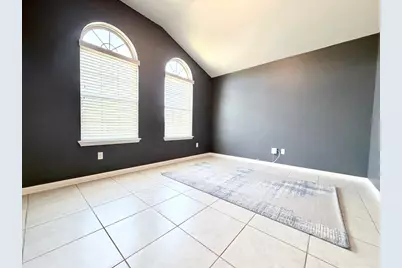 1005 Sundrops Street, Leander, TX 78641 - Photo 4