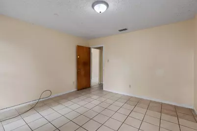 4809 Bayside Drive, Austin, TX 78744 - Photo 10