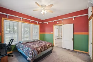 611 N Main St, Elgin, TX 78621 - Photo 16