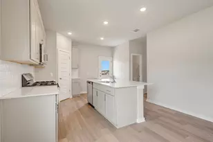 579 Bishop Wood Rd, Dripping Springs, TX 78620 - Photo 10