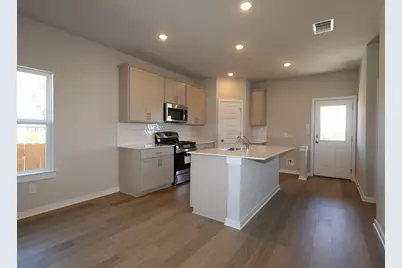 579 Bishop Wood Road, Dripping Springs, TX 78620 - Photo 2
