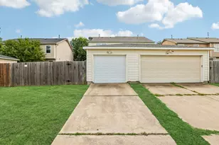 18736 Imperial Eagle Ln, Elgin, TX 78621 - Photo 40