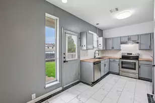 18736 Imperial Eagle Ln, Elgin, TX 78621 - Photo 20