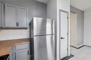 18736 Imperial Eagle Ln, Elgin, TX 78621 - Photo 16
