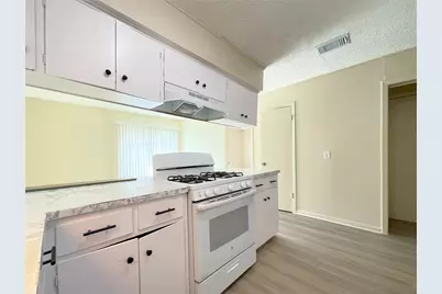 902 N Meadows Drive #C, Austin, TX 78758 - Photo 6