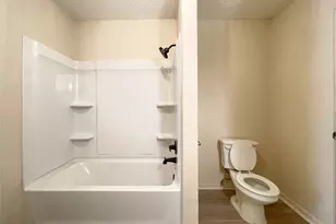 902 N Meadows Dr, Austin, TX 78758 - Photo 12