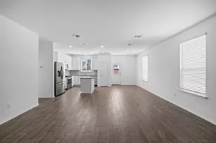 1605 Holly Lk Dr, Leander, TX 78641 - Photo 6