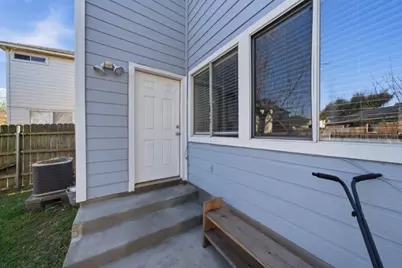 1512 Parkfield Circle, Round Rock, TX 78664 - Photo 32