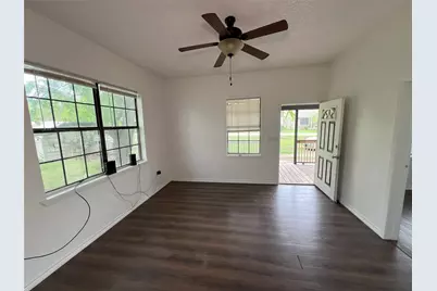 504 East Street, Thrall, TX 76578 - Photo 1