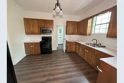 504 East Street, Thrall, TX 76578 - Photo 4