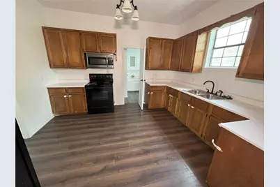 504 East Street, Thrall, TX 76578 - Photo 2