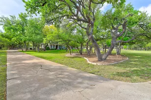 426 Logan Ranch Rd, Georgetown, TX 78628 - Photo 4