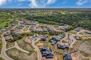 105 Via Roma Ct, Horseshoe Bay, TX 78657 - Photo 34