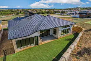 105 Via Roma Ct, Horseshoe Bay, TX 78657 - Photo 32