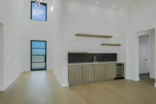 105 Via Roma Ct, Horseshoe Bay, TX 78657 - Photo 4