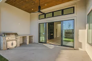 105 Via Roma Ct, Horseshoe Bay, TX 78657 - Photo 26