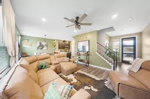 364 Dakota Crk, New Braunfels, TX 78130 - Photo 4