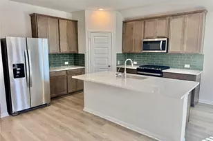 196 Coopers Hawk Crst, Cedar Creek, TX 78612 - Photo 2