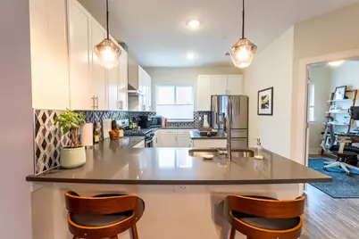 2827 Manor Road #2202, Austin, TX 78722 - Photo 4