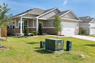 472 Josey Wales Dr, Jarrell, TX 76537 - Photo 2