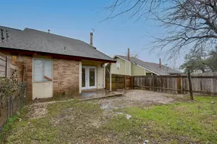 6803 Woodhue Dr, Austin, TX 78745 - Photo 16