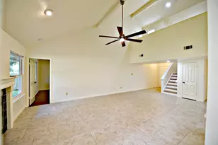 6606 Hondo Bend, Austin, TX 78729 - Photo 4