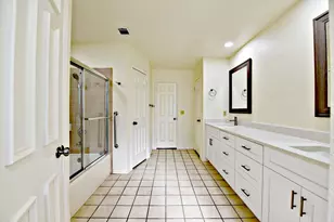 6606 Hondo Bend, Austin, TX 78729 - Photo 12