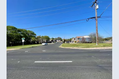 1700 W Stassney Lane, Austin, TX 78745 - Photo 14