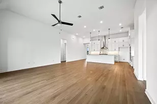 329 Muddy Crk Wy, Kyle, TX 78640 - Photo 8