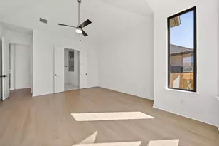 329 Muddy Crk Wy, Kyle, TX 78640 - Photo 10