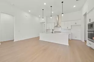 329 Muddy Crk Wy, Kyle, TX 78640 - Photo 4