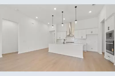 329 Muddy Creek Way, Kyle, TX 78640 - Photo 4