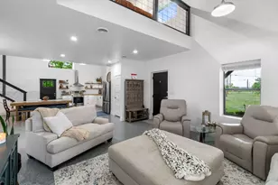 180 Henly Loop, Dripping Springs, TX 78620 - Photo 10