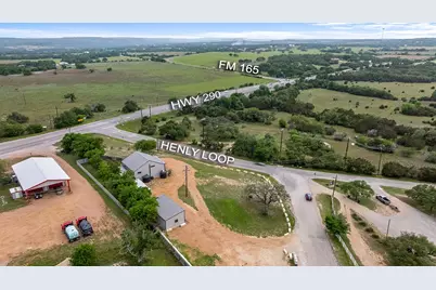 180 Henly Loop, Dripping Springs, TX 78620 - Photo 4