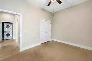 6213 Felix Ave, Austin, TX 78741 - Photo 12