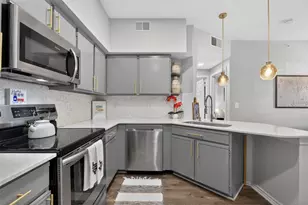 2320 Gracy Farms Ln, Austin, TX 78758 - Photo 14