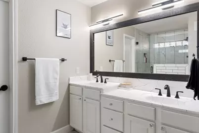 2026 Dripping Springs, New Braunfels, TX 78130 - Photo 22