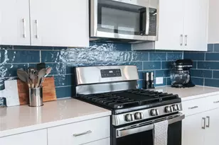 708 Willowbrook Ave, New Braunfels, TX 78130 - Photo 8