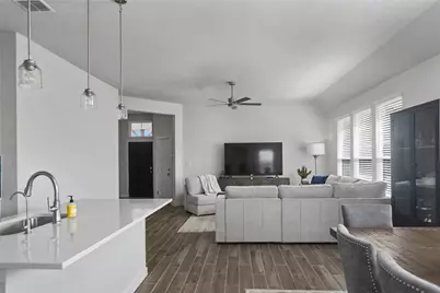 708 Willowbrook Avenue, New Braunfels, TX 78130 - Photo 4