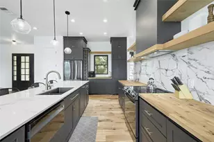 26701 Blue Cove Rd, Marble Falls, TX 78654 - Photo 8